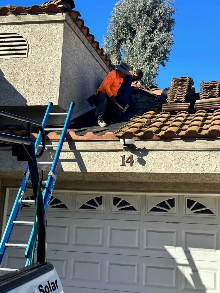 Slide of Micasa Pro Roofers