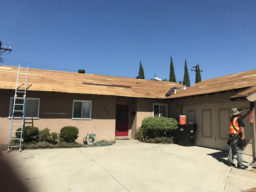 Slide of Micasa Pro Roofers