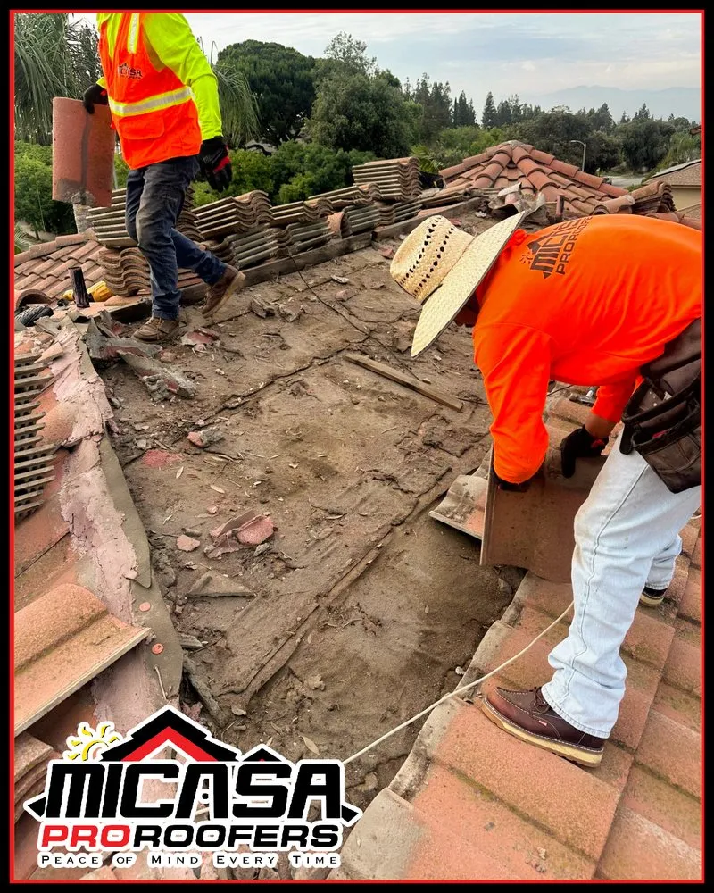 Slide of Micasa Pro Roofers