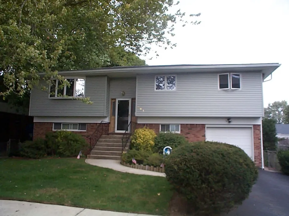 Slide of Michael Herman Aluminum Vinyl Siding