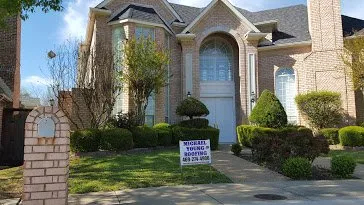 Michael Young Roofing & Construction Logo