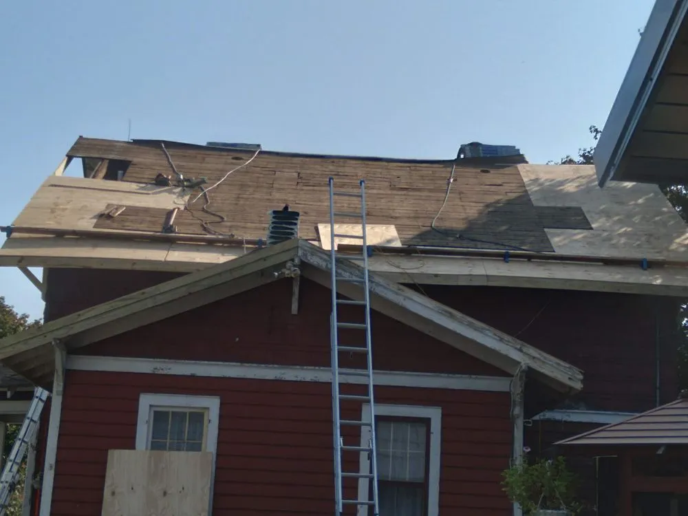 Slide of Michael's Roofing & Contracting