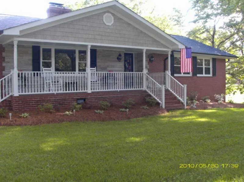 Slide of Michael's Windows, Siding And Roofing