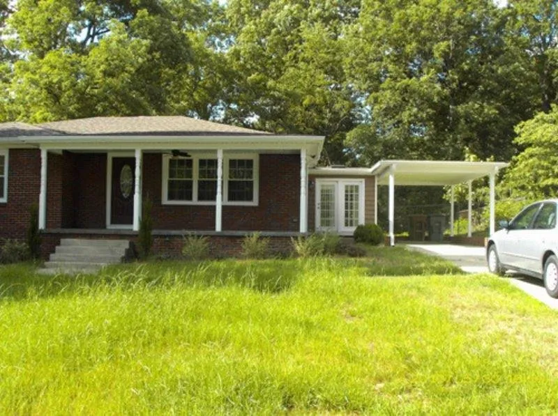 Slide of Michael's Windows, Siding And Roofing