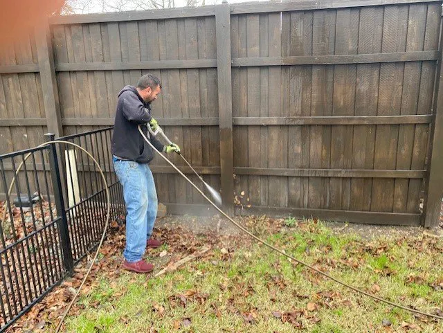 Slide of Mid-Cities Roofing