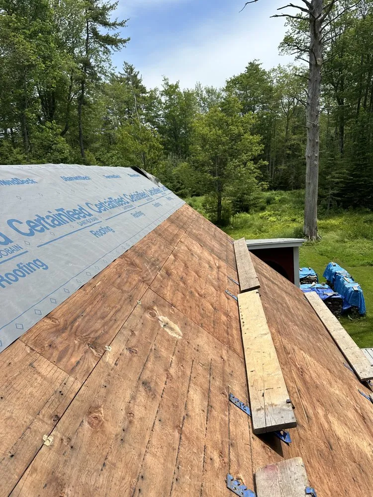 Slide of Mid Coast Roof Techs