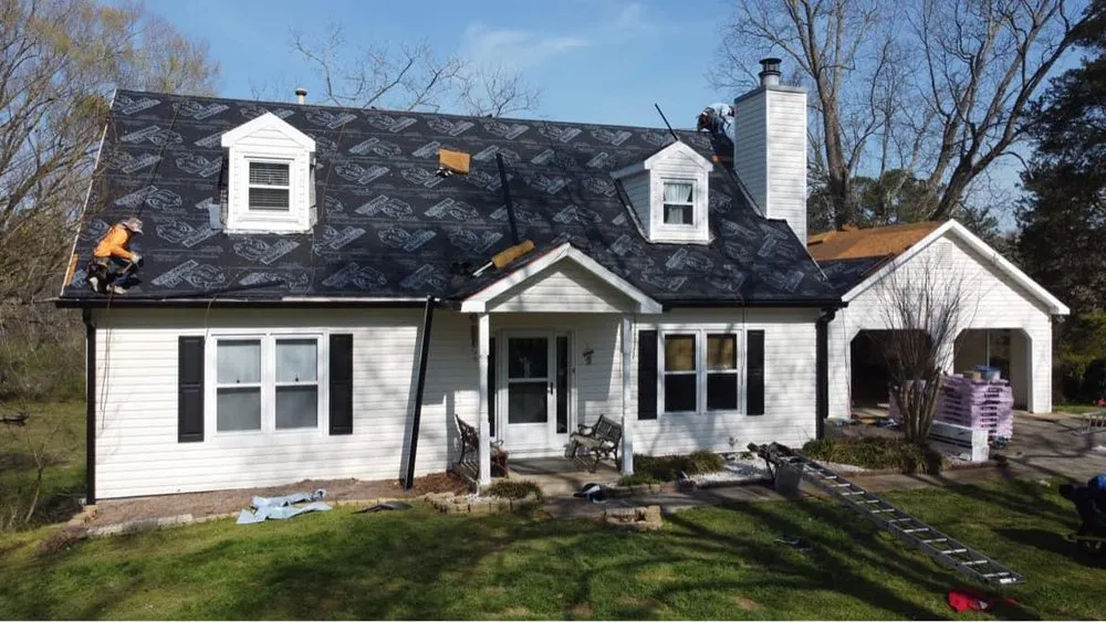 Top-rated roof repair for homes in New Salisbury, IN by Mid-Southern Roofing