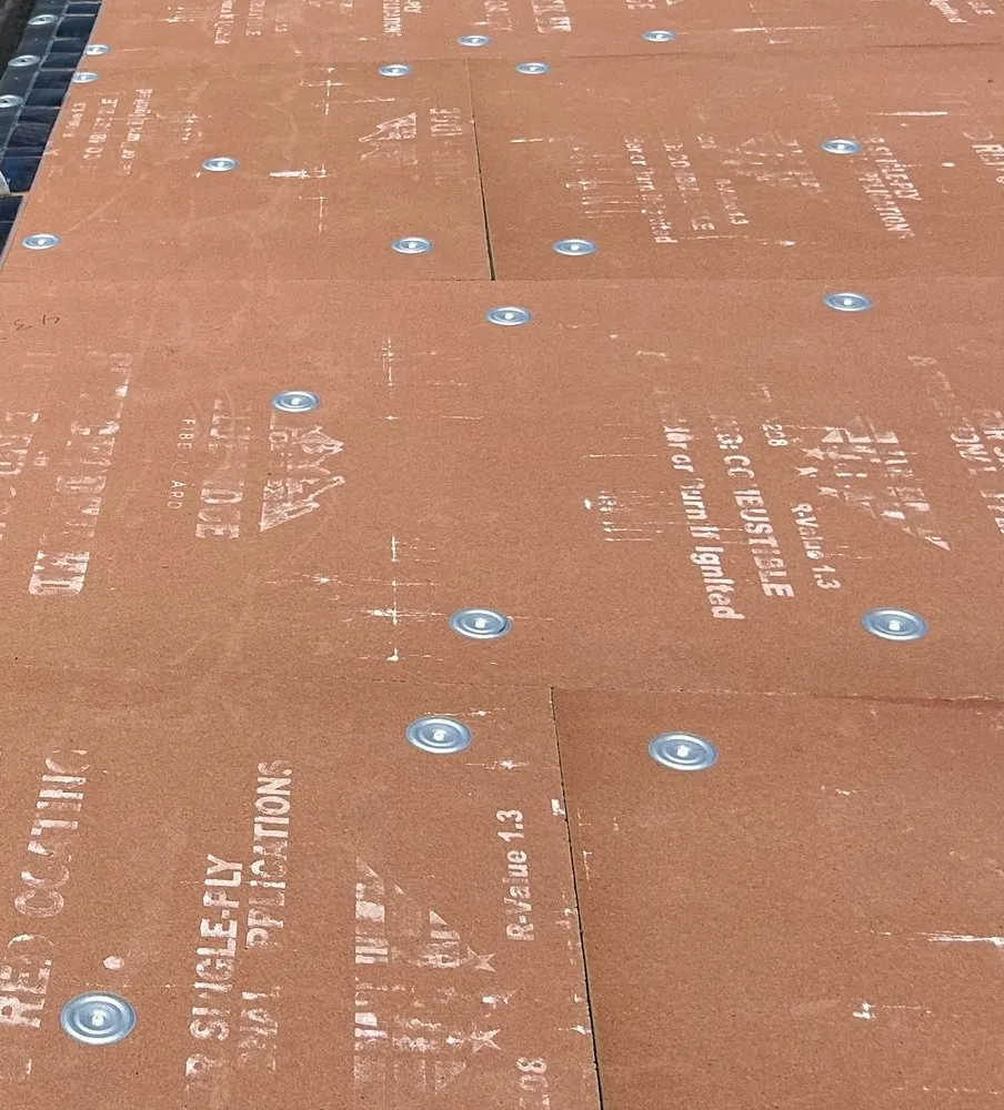 Licensed roof leak repair in Beecher City, IL by Mid-State Construction And Roofing