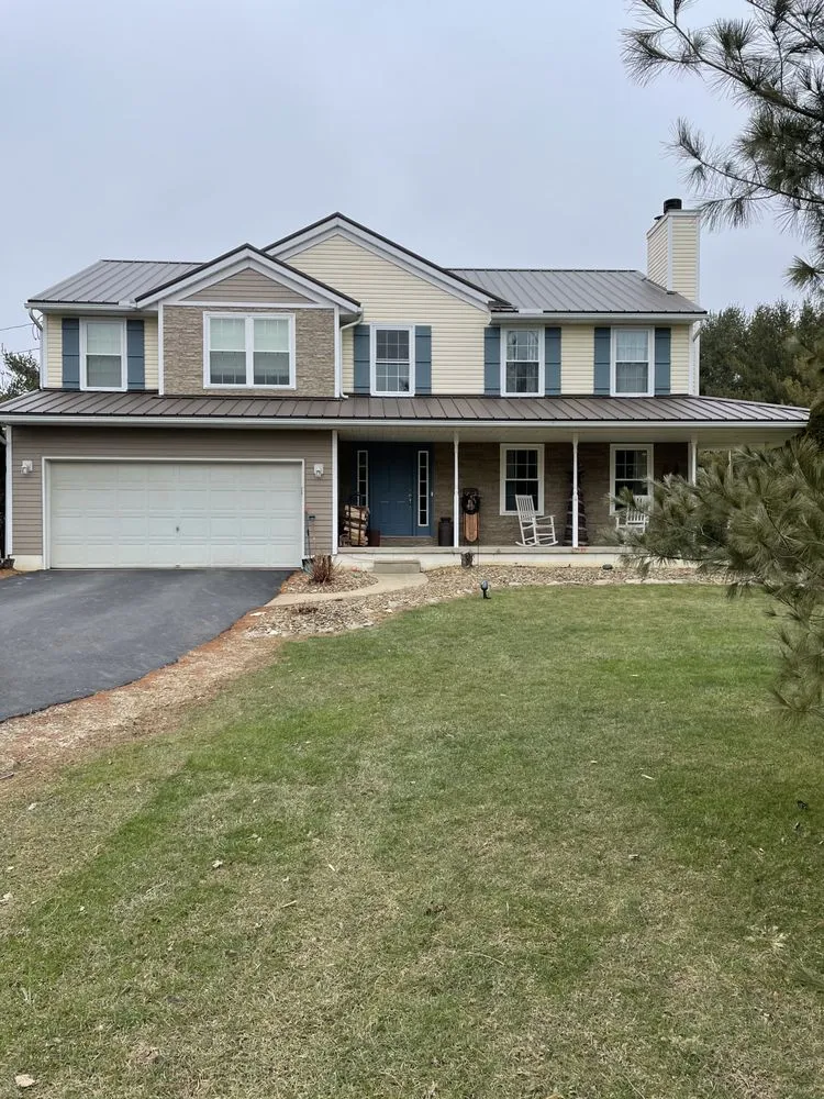 Expert roof repair in Fresno, OH - Mid-State Roofing