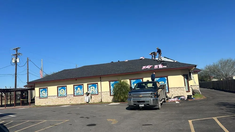 Slide of Mid-Valley Roofing