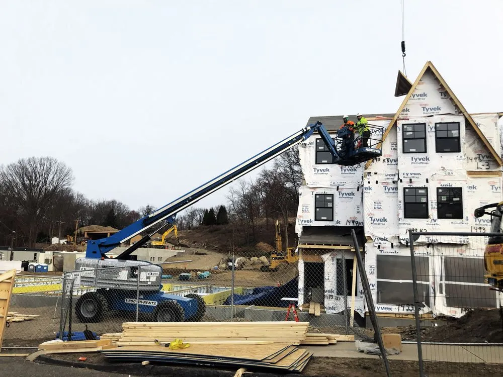 Reliable roof repair in Lake Ariel, PA by Midrise Construction