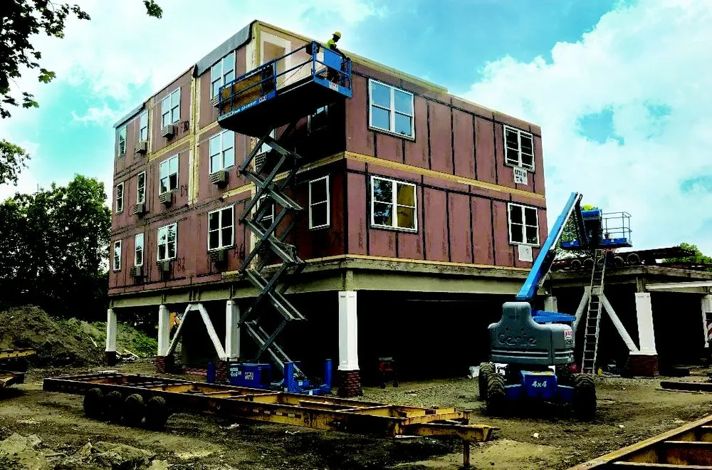 Expert shingle roofing service for residential properties in Lake Ariel, PA by Midrise Construction