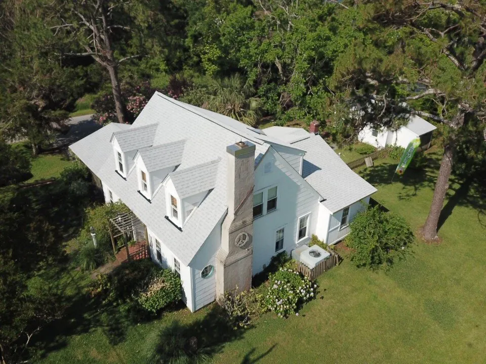 Slide of MidSouth Roofing & Construction