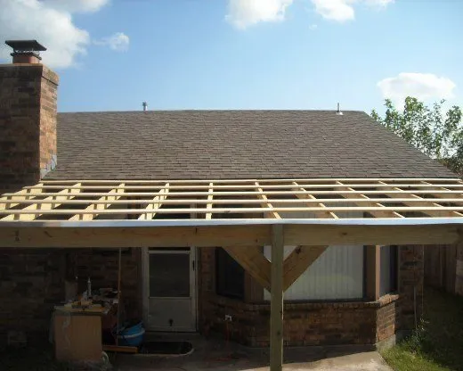 Licensed roof leak repair for fast service in Fayetteville, OH by Midwest Builders Group