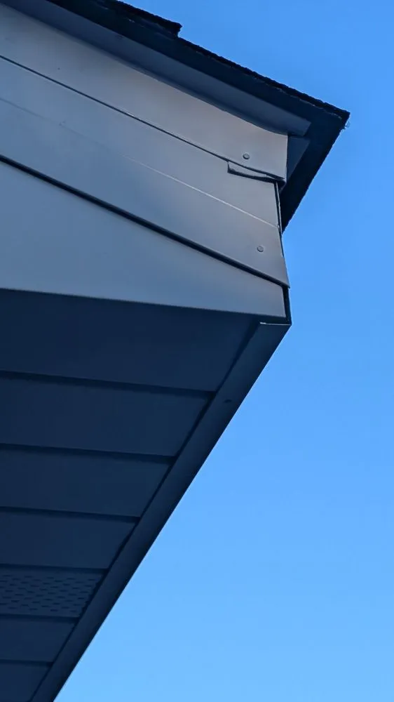 Slide of Midwest Complete Construction