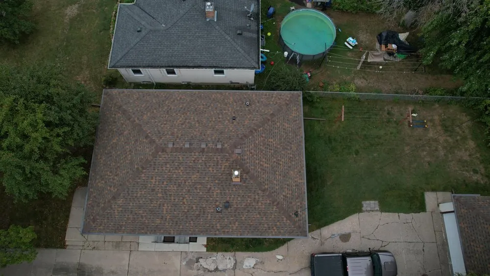 Slide of Midwest Construction & Remodeling