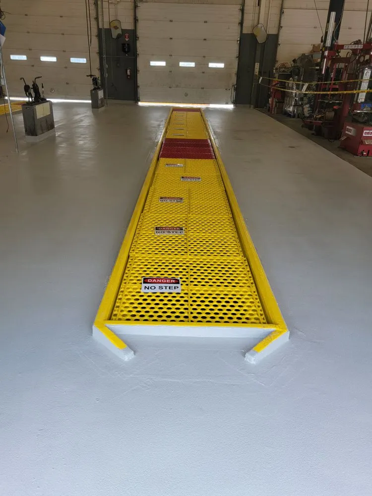 Slide of Midwest Contracting And Maintenance