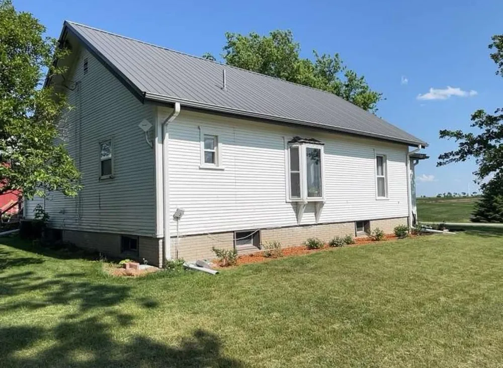 Emergency roof leak repair experts serving Adair, IA - Midwest Exteriors