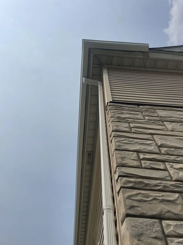 Top-rated roof installation in Lynn Center, IL by Midwest Gutters & Exteriors