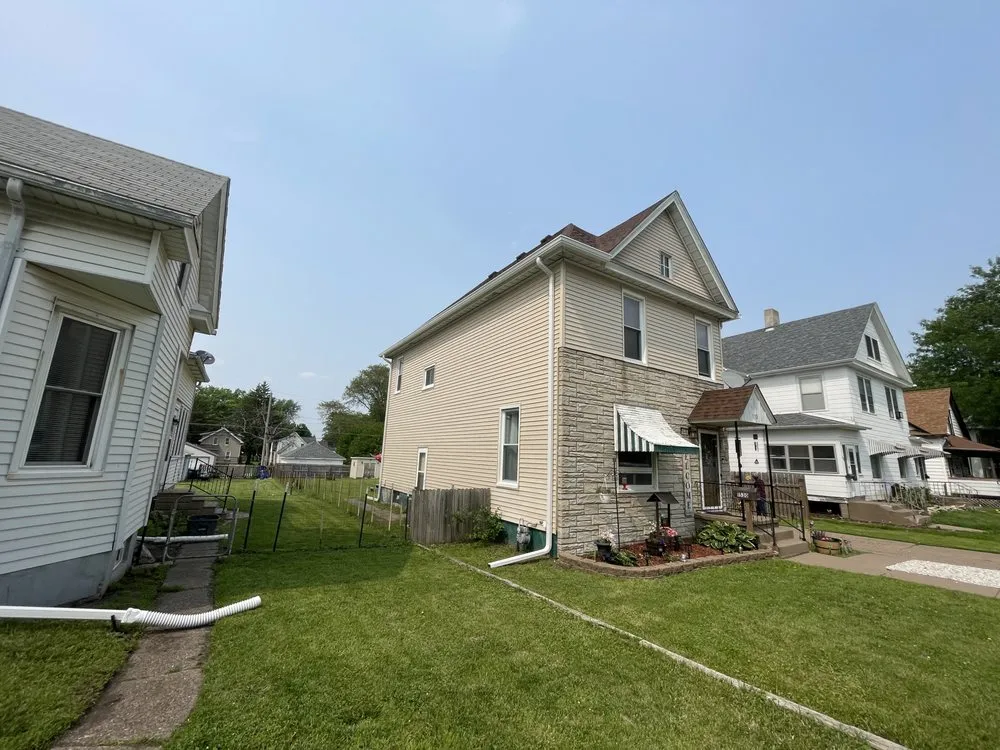 Licensed roof leak repair for fast service across Lynn Center, IL - Midwest Gutters & Exteriors