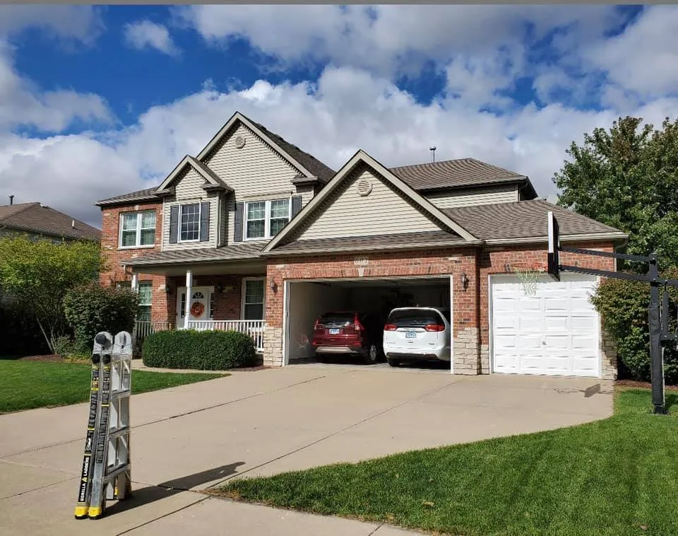 Slide of Midwest Modern Exteriors