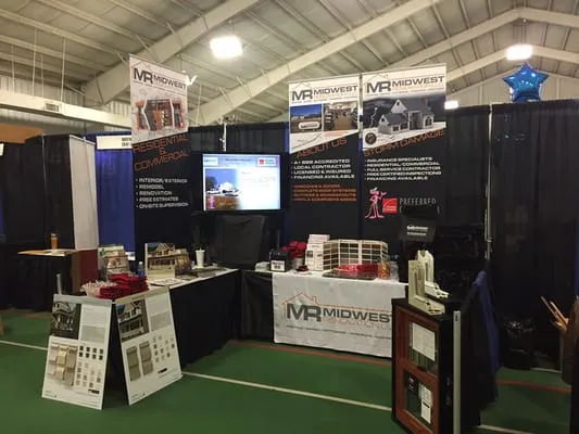 Midwest Renovation Logo