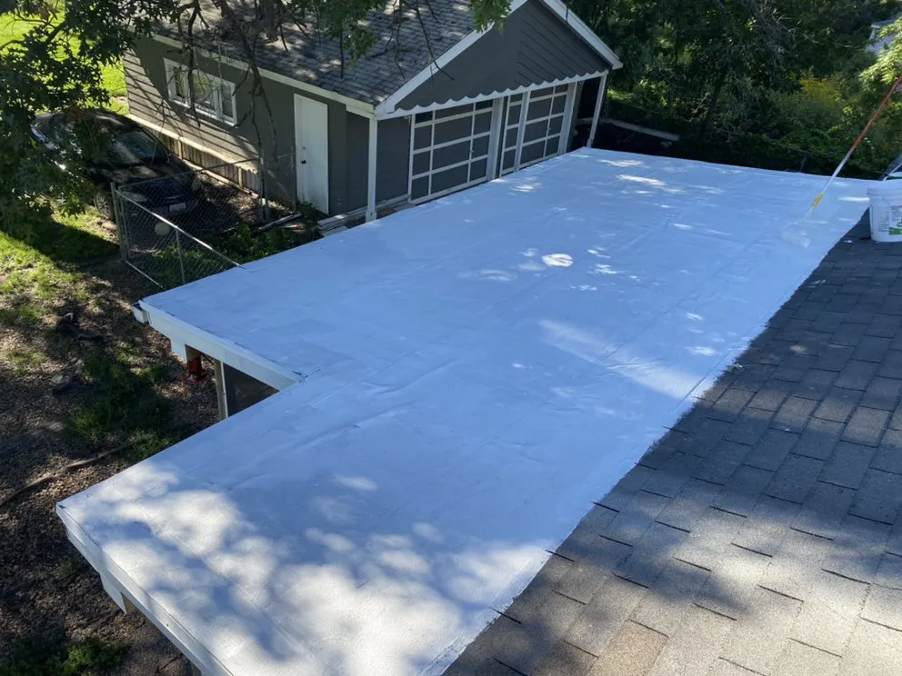 Slide of Midwest roofers