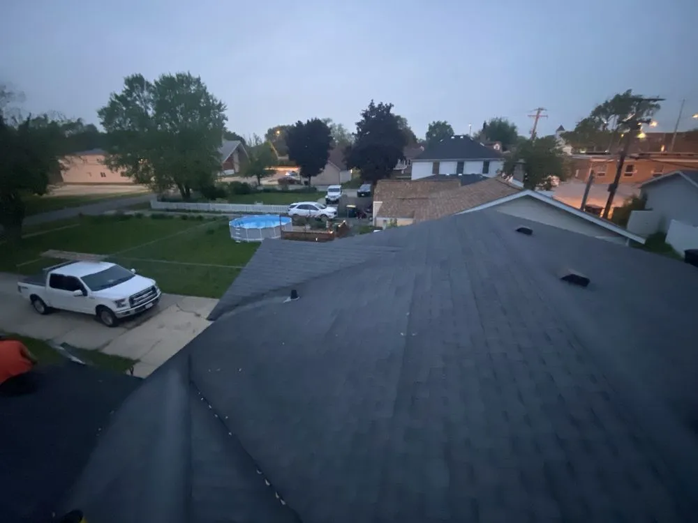 Slide of Midwest roofers