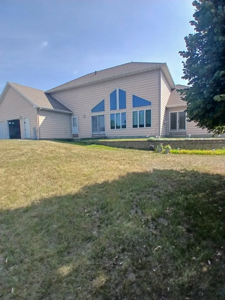 Slide of Midwest Roofing & Concrete