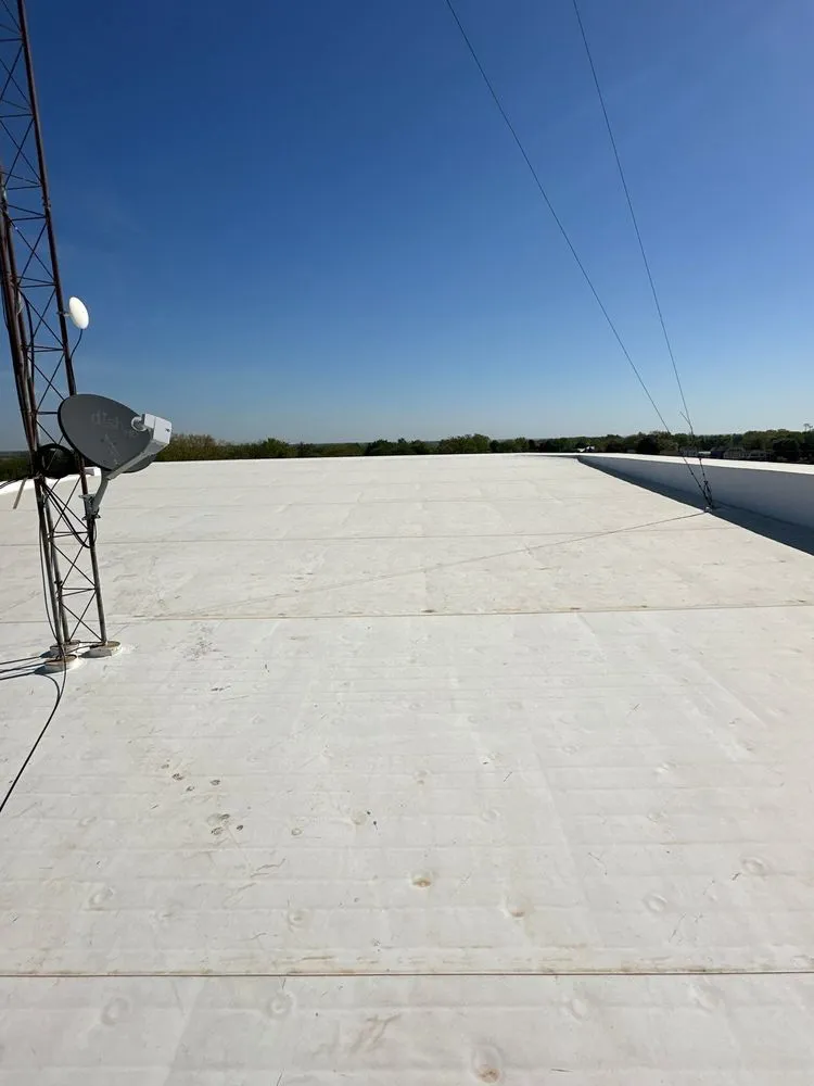 Slide of Midwest Roofing & Concrete