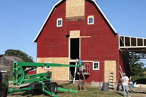 Slide of Midwest Roofing & Construction