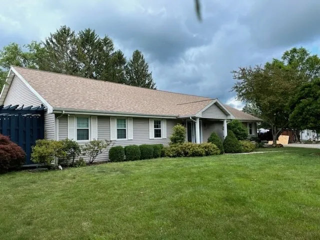 Slide of Midwest Roofing