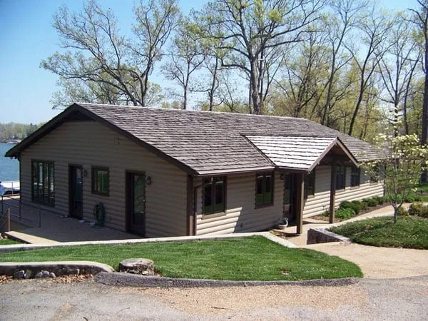 Slide of Midwest Roofing