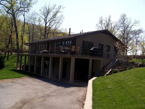 Slide of Midwest Roofing