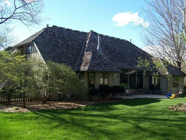 Slide of Midwest Roofing