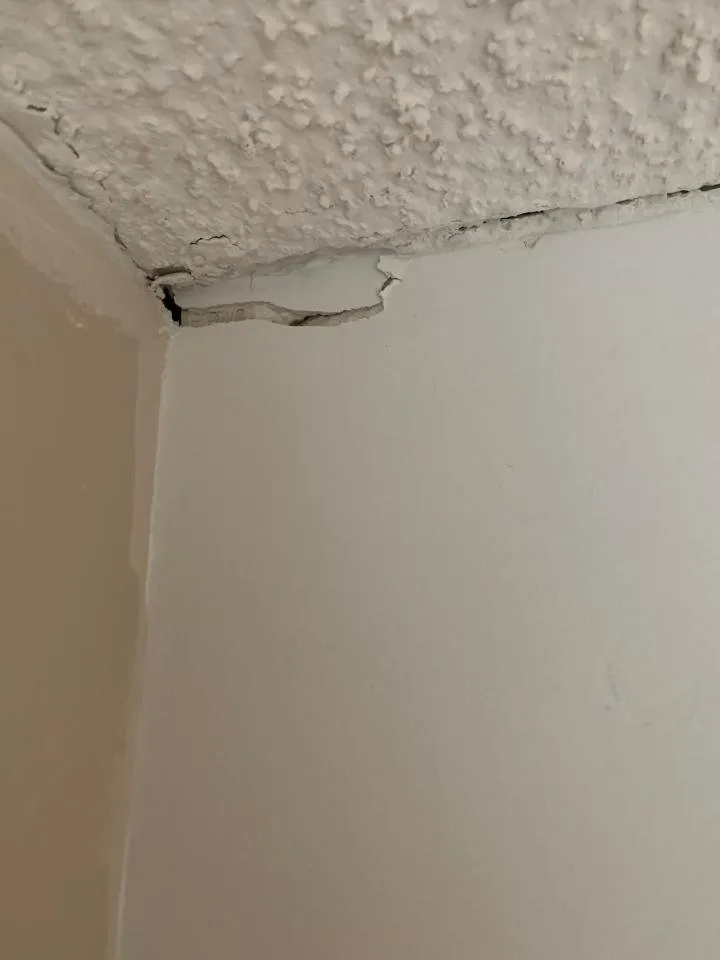 Slide of Midwest Roofing Siding & Windows