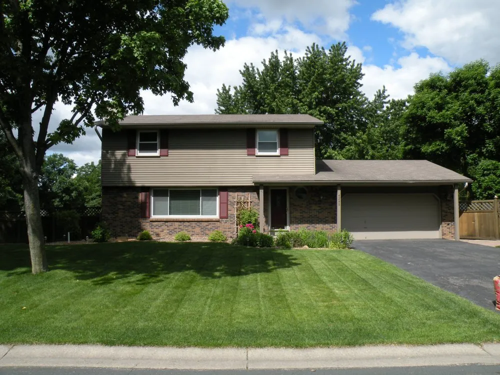 Slide of Midwest Roofing Siding & Windows