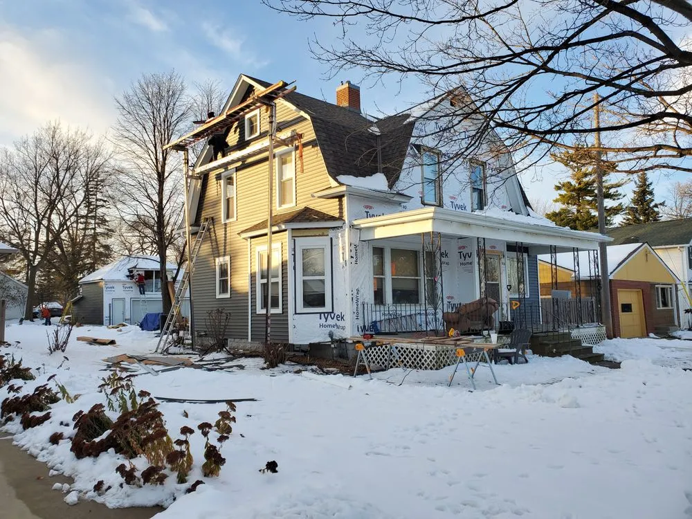 Trusted roof installation same-day service in Good Thunder, MN by Midwestern Construction