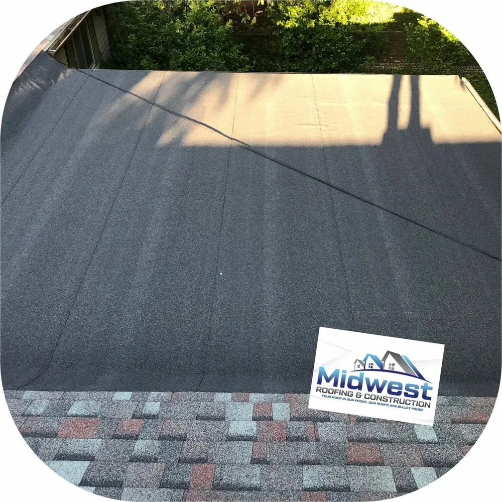 Slide of MIDWESTROOFING417