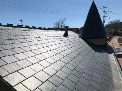 Slide of Miga Construction