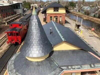 Slide of Miga Construction