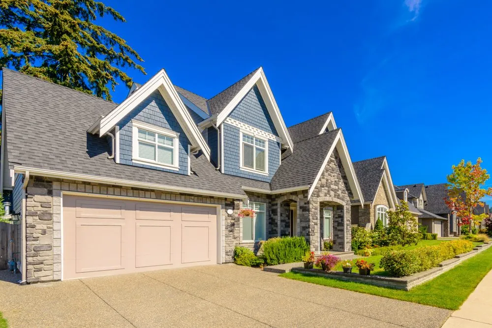 Slide of Mighty Dog Roofing - Huntsville