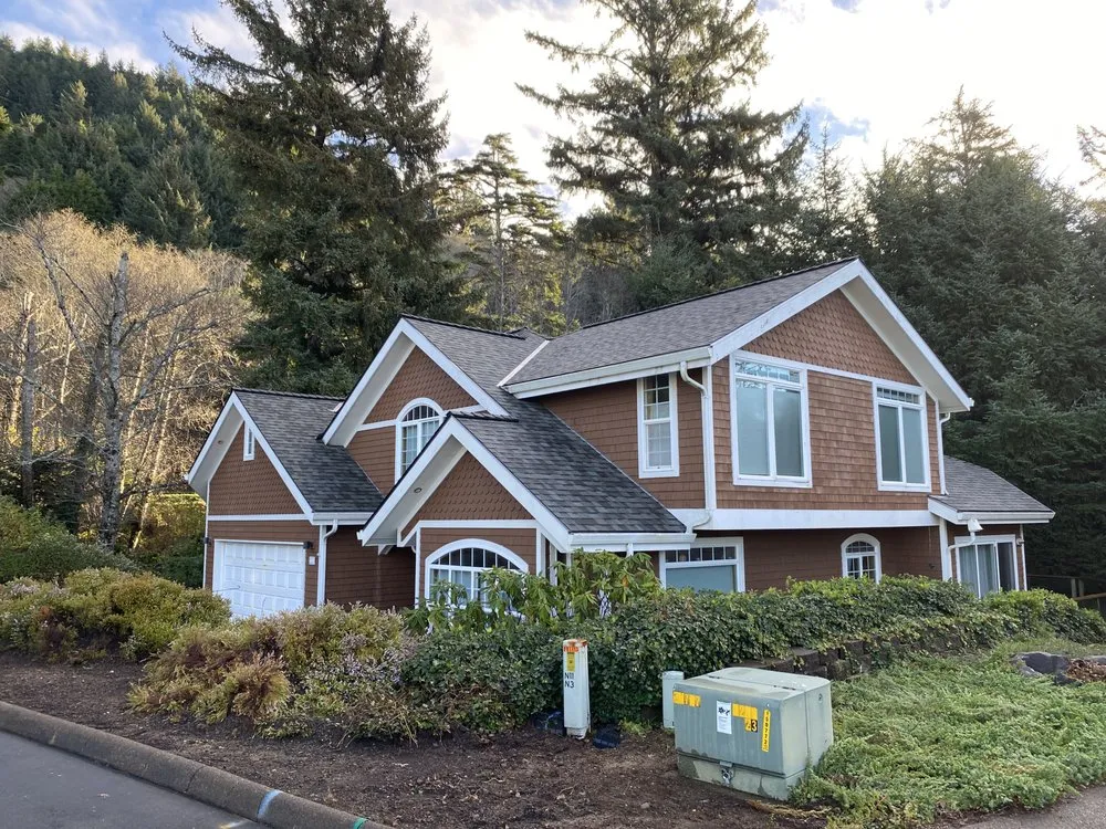 Slide of Mighty Dog Roofing - West Portland
