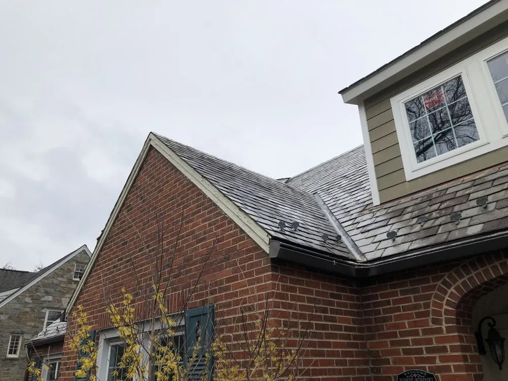 Slide of Miguel Construction