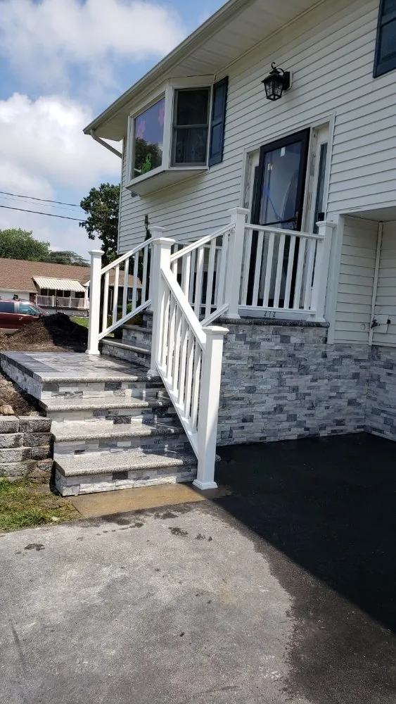 Slide of Miguel Gomez Construction