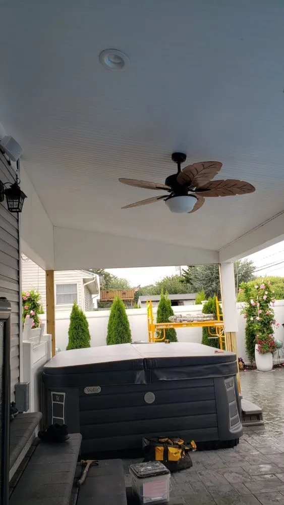 Slide of Miguel Gomez Construction