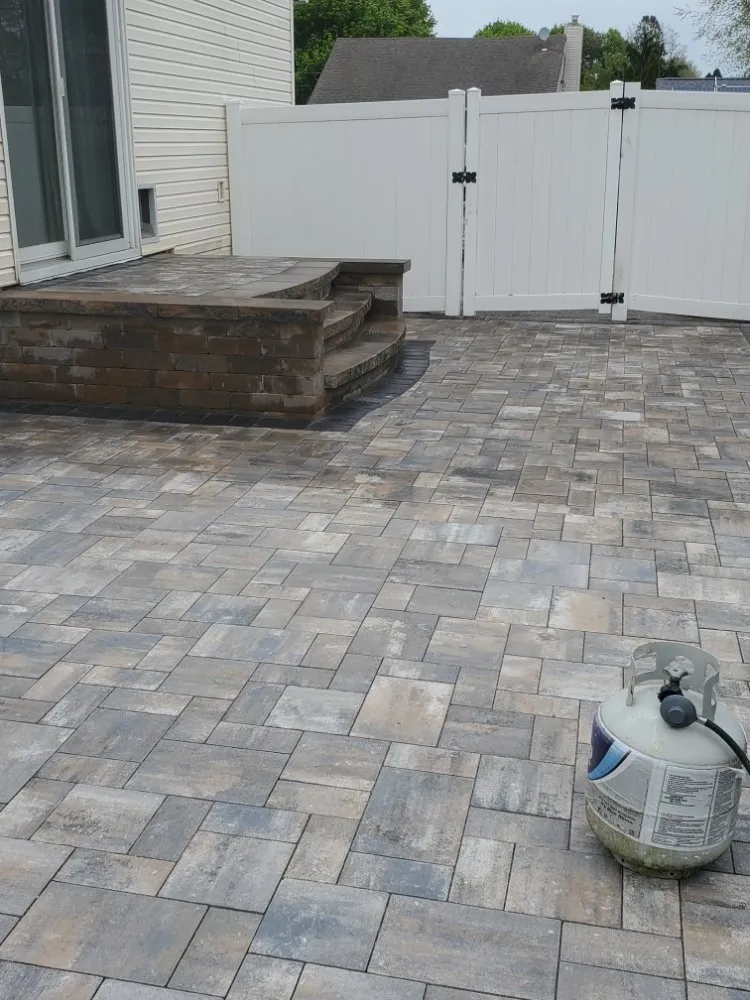 Slide of Miguel Gomez Construction