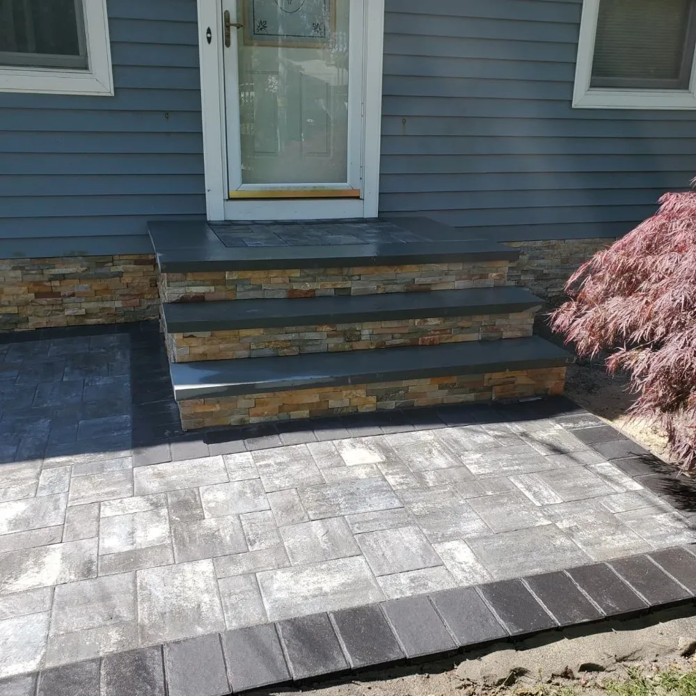 Slide of Miguel Gomez Construction