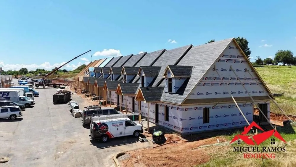 Slide of Miguel Ramos Roofing