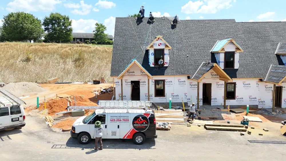 Slide of Miguel Ramos Roofing
